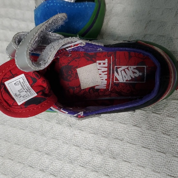 Vans/Marvel Kids Captain America old Sneakers size 5 - Picture 7 of 9